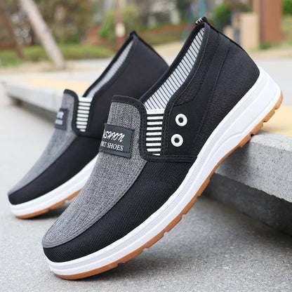 Helmut | Klassische Slip-on Sneaker